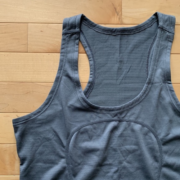Lululemon racer back tank - Picture 2 of 5